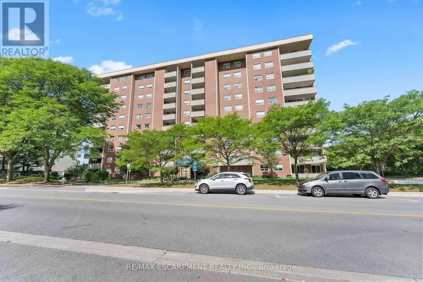 Apartment at 1008 - 1425 GHENT AVENUE, Burlington