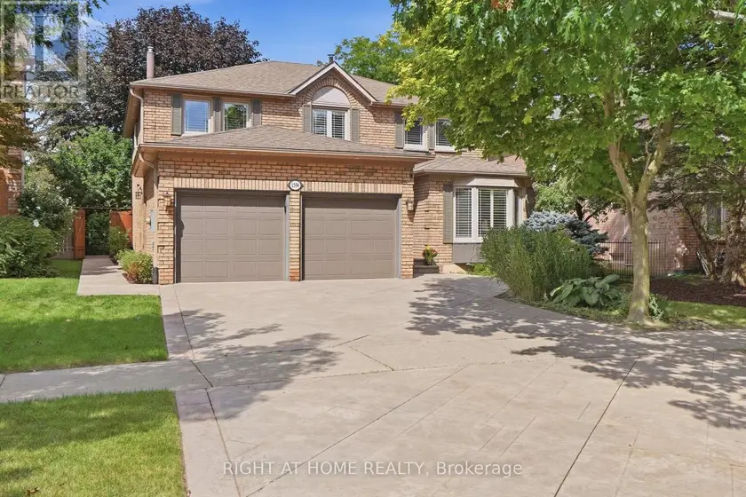 Detached at 1594 HERITAGE WAY, Oakville