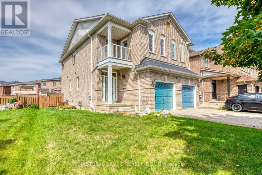 Semi-Detached/Link at 797 KHAN CRESCENT, Mississauga