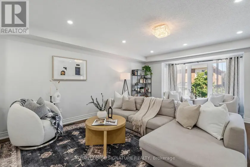 Detached at 3195 MUNSON CRESCENT, Burlington