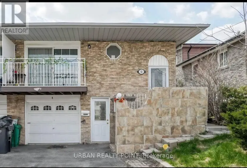 Semi-Detached/Link at 52 FALLWAY ROAD E, Brampton