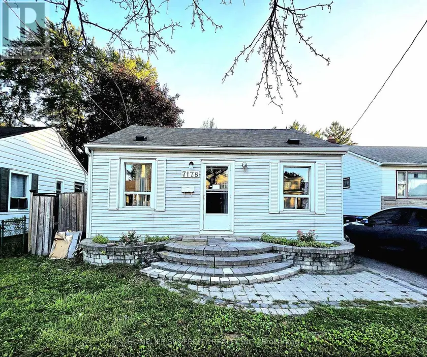 Detached at 7178 LANCASTER AVENUE, Mississauga