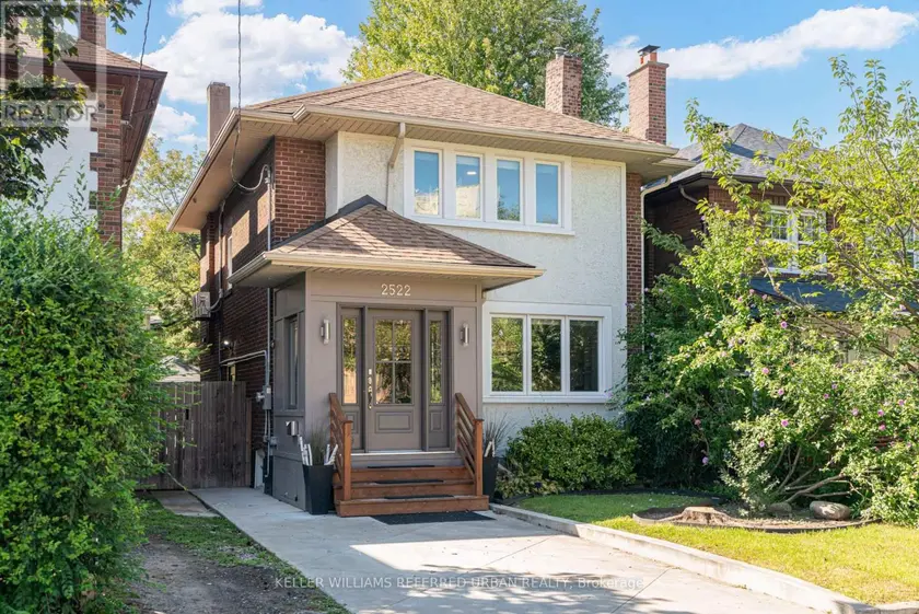 Detached at 2522 LAKE SHORE BOULEVARD W, Toronto