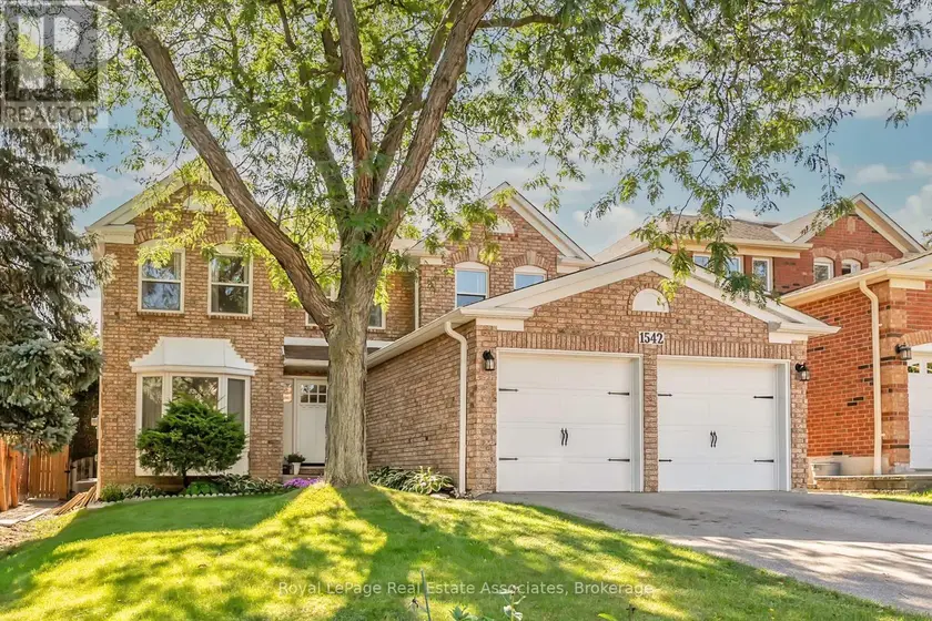 Detached at 1542 HOLLYWELL AVENUE, Mississauga