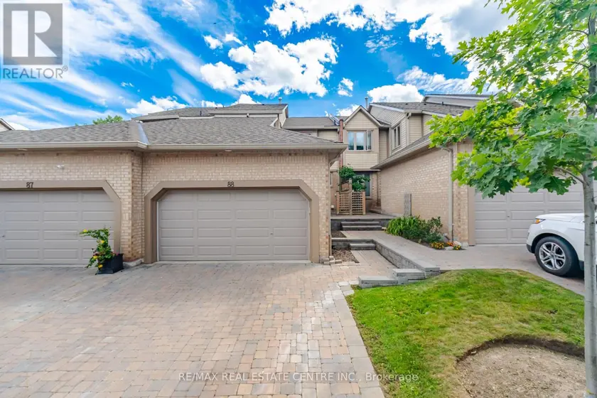 Townhouse at 88 - 1725 THE CHASE, Mississauga