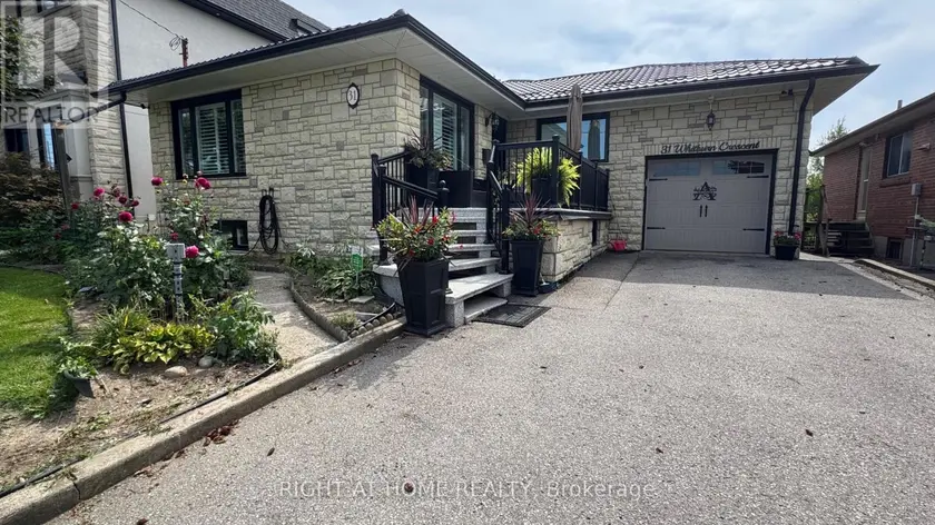 Detached at LOWER LEVEL - 31 WHITBURN CRESCENT, Toronto