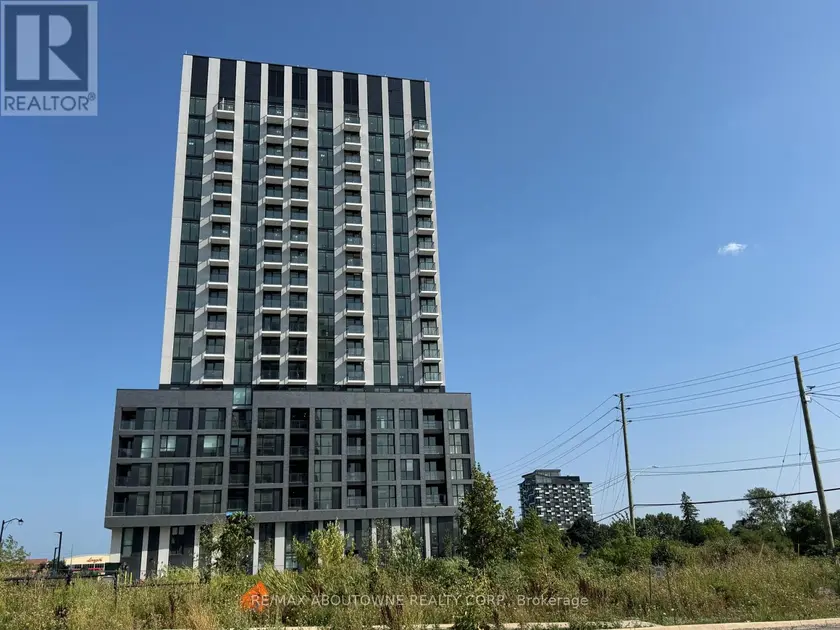 Apartment at 906 - 3079 TRAFALGAR ROAD, Oakville