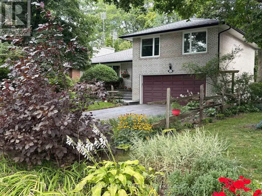 Detached at 3325 ENNISKILLEN CIRCLE, Mississauga