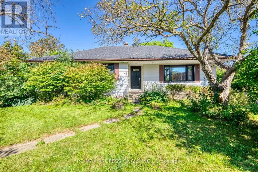 Detached at 37 MCLAUGHLIN ROAD N, Brampton