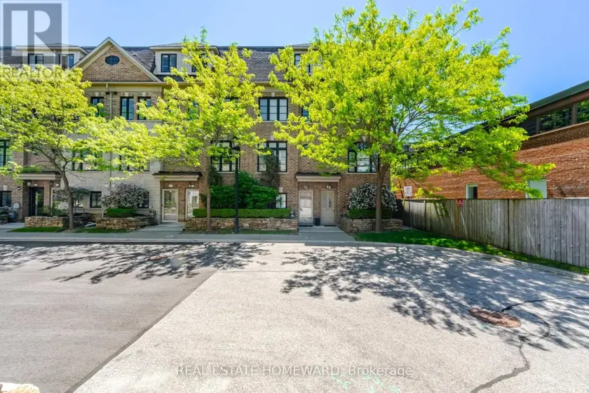 Townhouse at 62 CORMIER HEIGHTS, Toronto