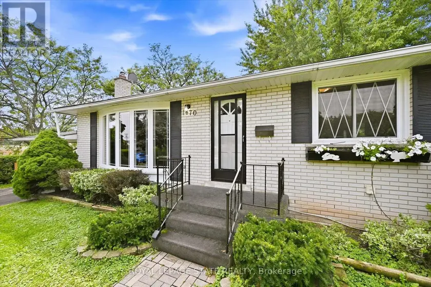 Detached at 1470 MOUNTAIN GROVE AVENUE, Burlington