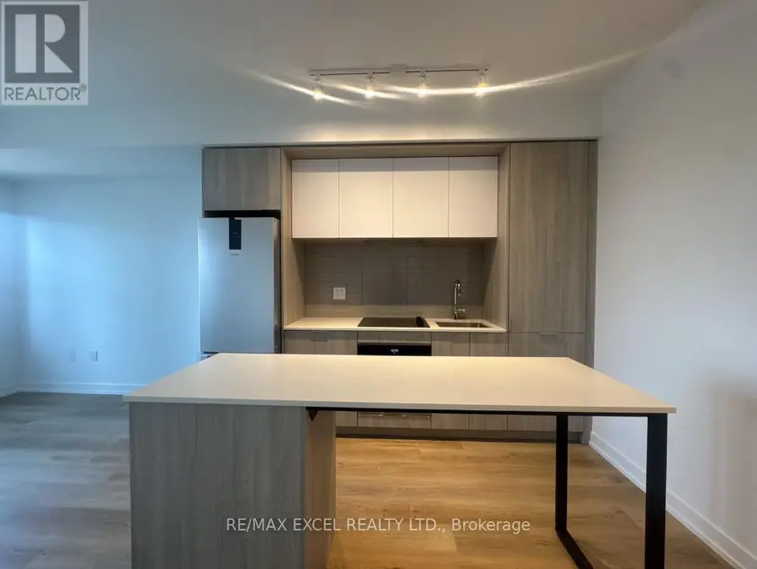 Apartment at 902 - 395 SQUARE ONE DRIVE, Mississauga