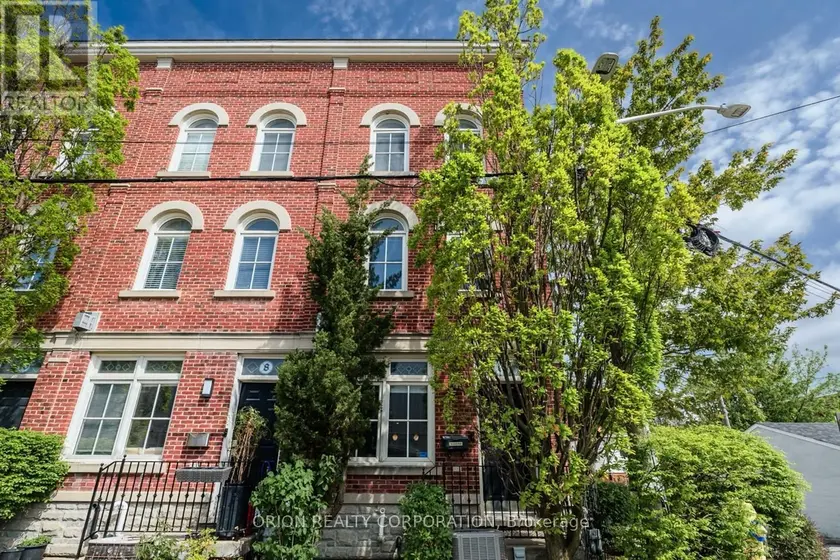 Townhouse at 6 ST RAYMOND HEIGHTS, Toronto