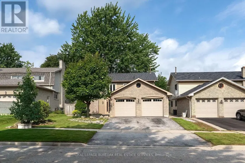 Detached at 2161 DEVLIN DRIVE, Burlington