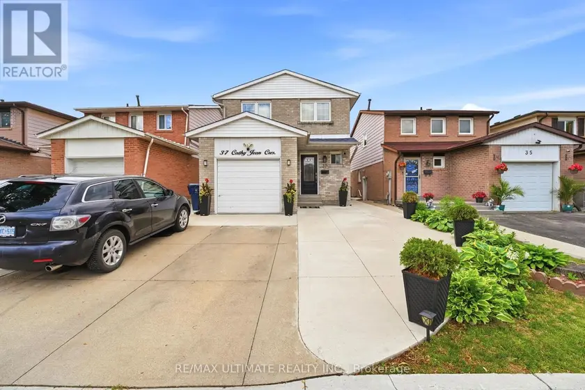 Detached at 37 CATHY JEAN CRESCENT, Toronto