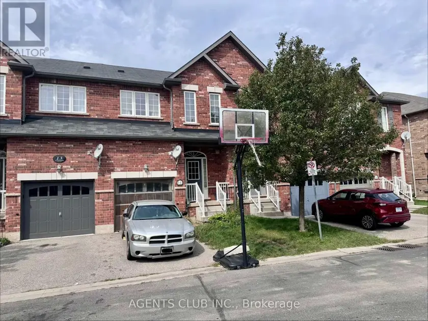 Townhouse at 14 - 651 FARMSTEAD DRIVE, Milton