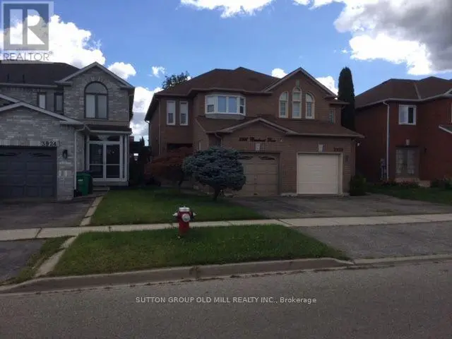 Semi-Detached/Link at 3926 BEECHNUT ROW, Mississauga