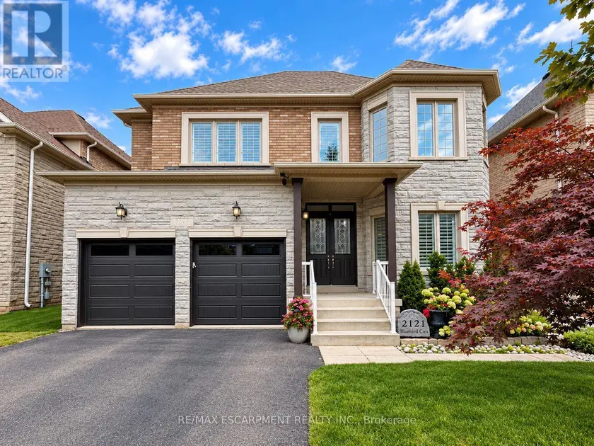 Detached at 2121 BLACKFOREST CRESCENT, Oakville