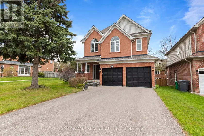Detached at 964 QUEEN STREET W, Mississauga