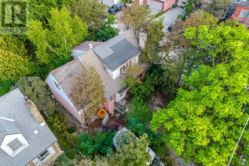 Detached at 7 ASHBOURNE DRIVE, Toronto