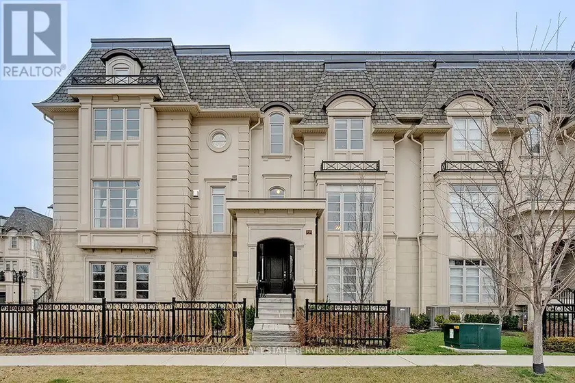 Townhouse at 210 DORVAL DRIVE, Oakville