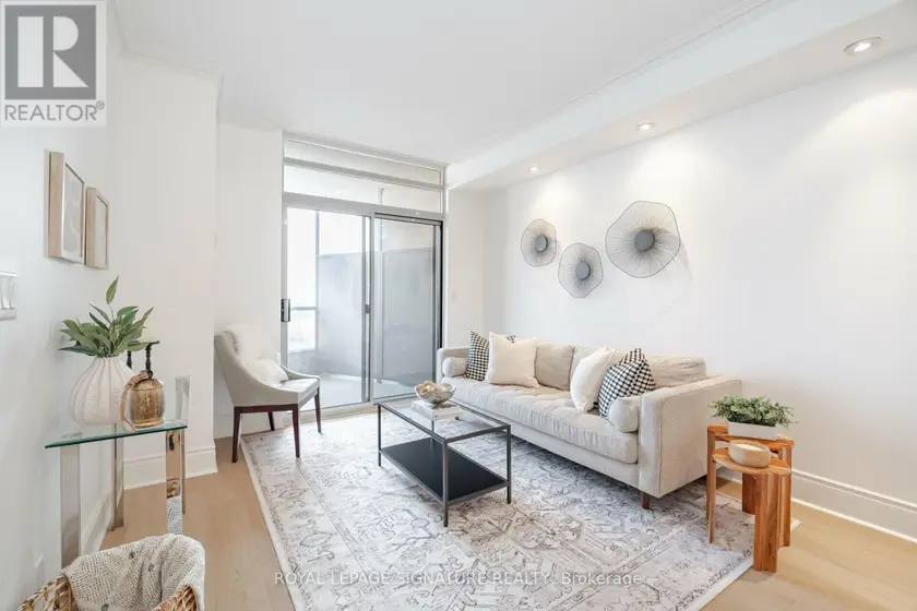 Apartment at 3028 - 3888 DUKE OF YORK BOULEVARD, Mississauga