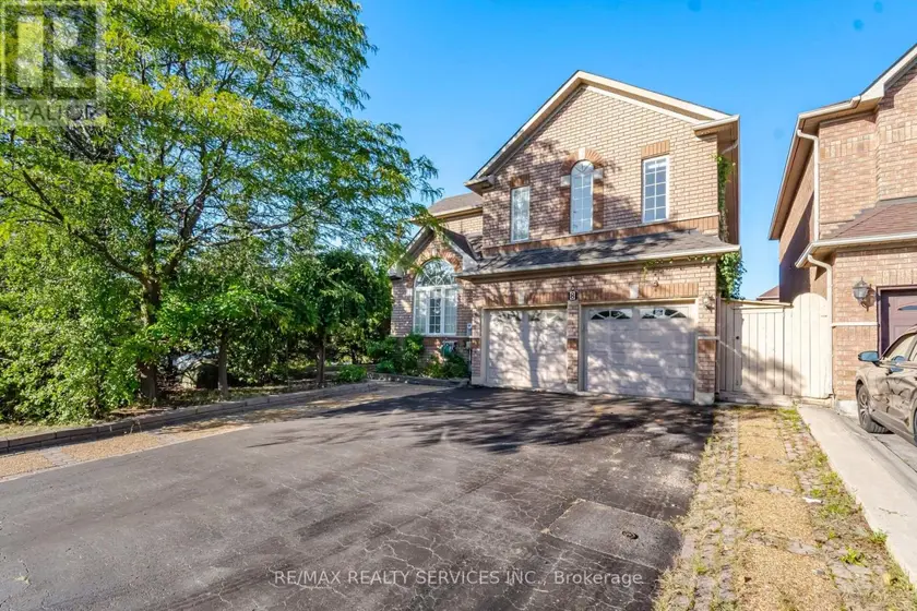 Detached at 8 RIVERBANK ROAD, Brampton