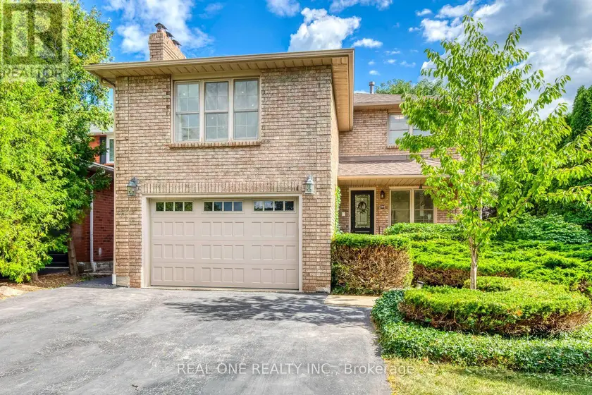 Detached at 1384 BRAMBLEWOOD GREEN, Oakville