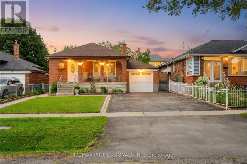 Detached at 42 WOOLGAR AVENUE, Toronto
