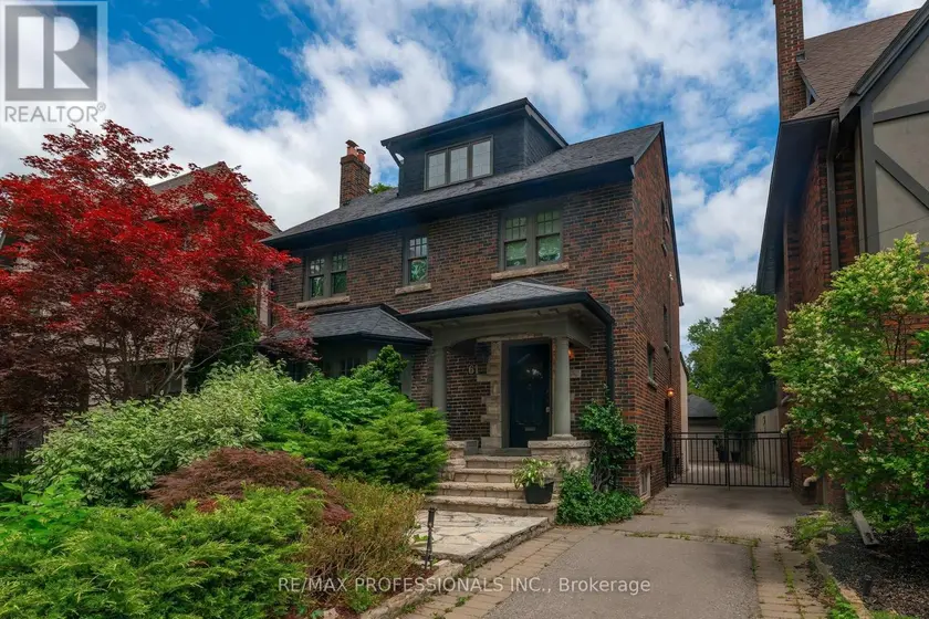 Detached at 61 GRENVIEW BOULEVARD N, Toronto