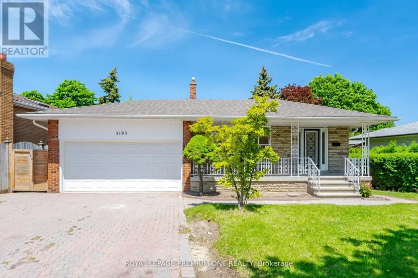 Detached at 3195 GOLDEN ORCHARD DRIVE, Mississauga