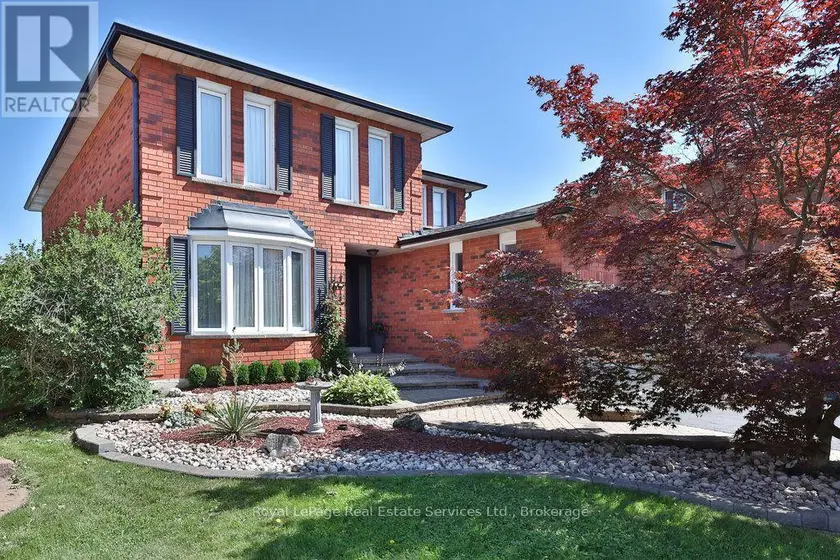 Detached at 1217 ROSETHORNE ROAD, Oakville