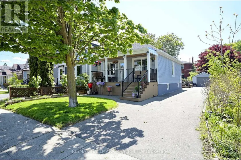 Detached at 26 SIXTEENTH STREET, Toronto