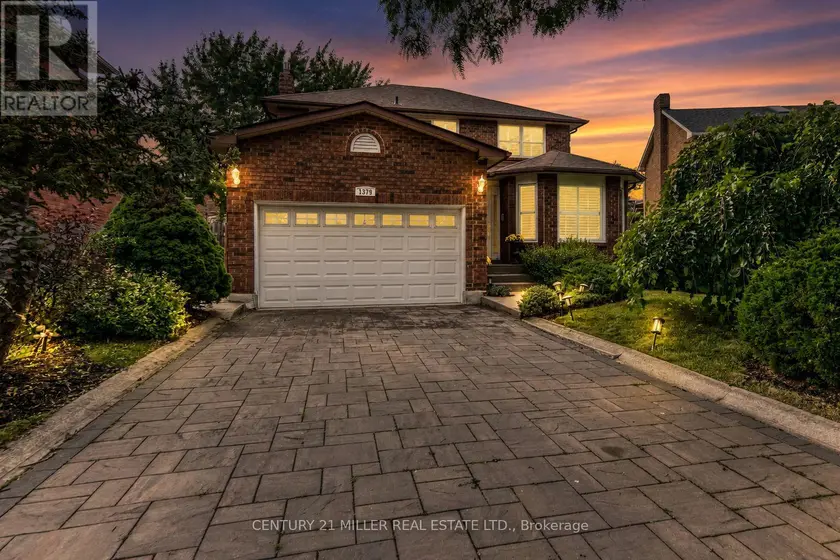 Detached at 1379 BRAMBLEWOOD GREEN, Oakville