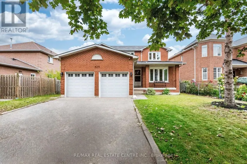 Detached at 829 STARGAZER DRIVE, Mississauga