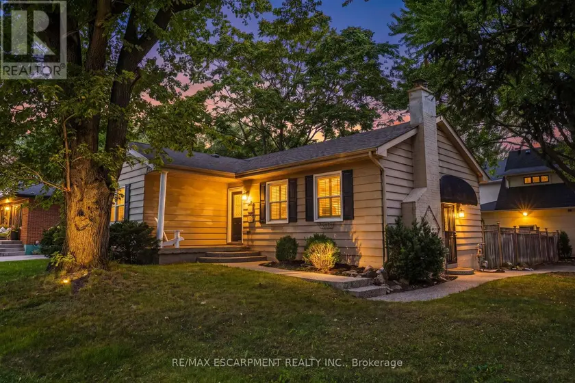 Detached at 433 BELVENIA ROAD, Burlington
