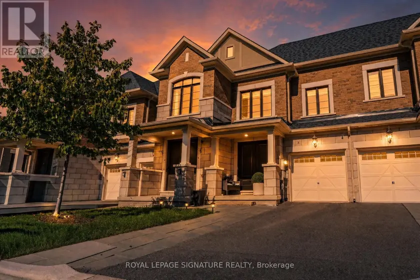 Townhouse at 8 ANGELFISH ROAD, Brampton