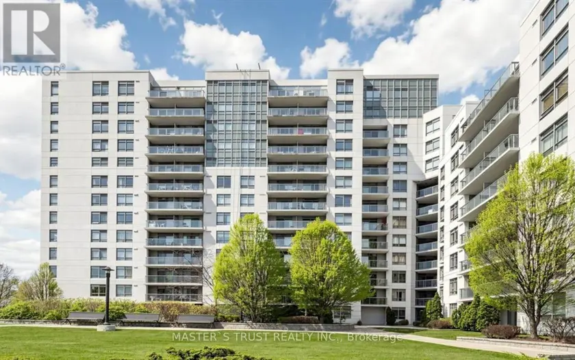 Apartment at 302 - 812 LANSDOWNE AVENUE, Toronto