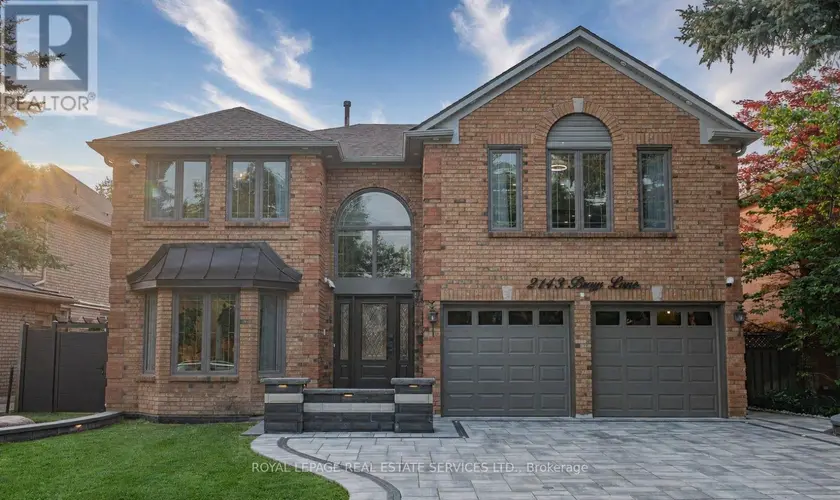 Detached at 2143 BRAYS LANE, Oakville