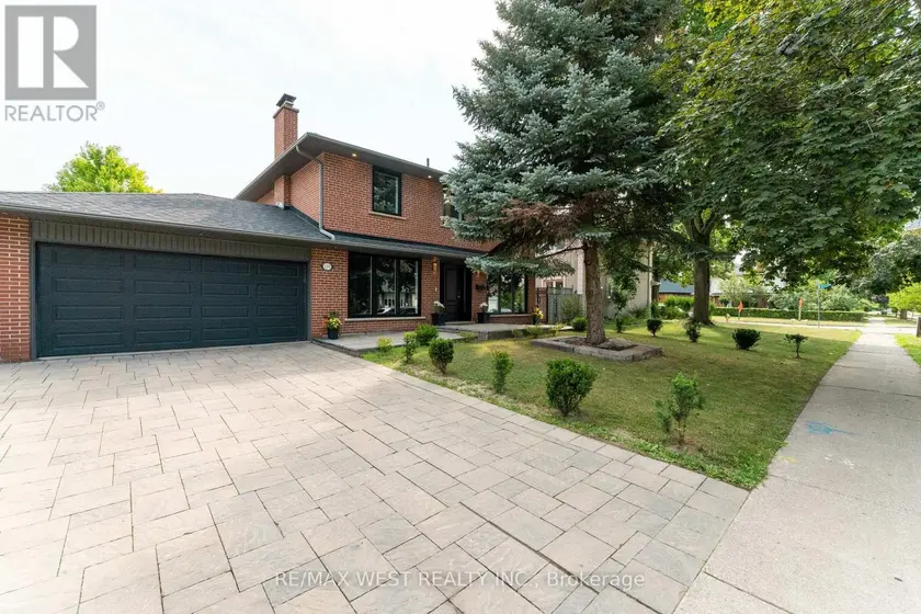 Detached at 139 REDGRAVE DRIVE, Toronto