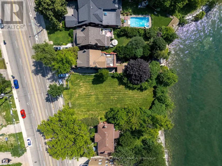 Detached at 2685 LAKE SHORE BOULEVARD W, Toronto
