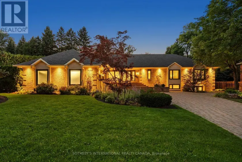 Detached at 1393 HAZELTON BOULEVARD, Burlington