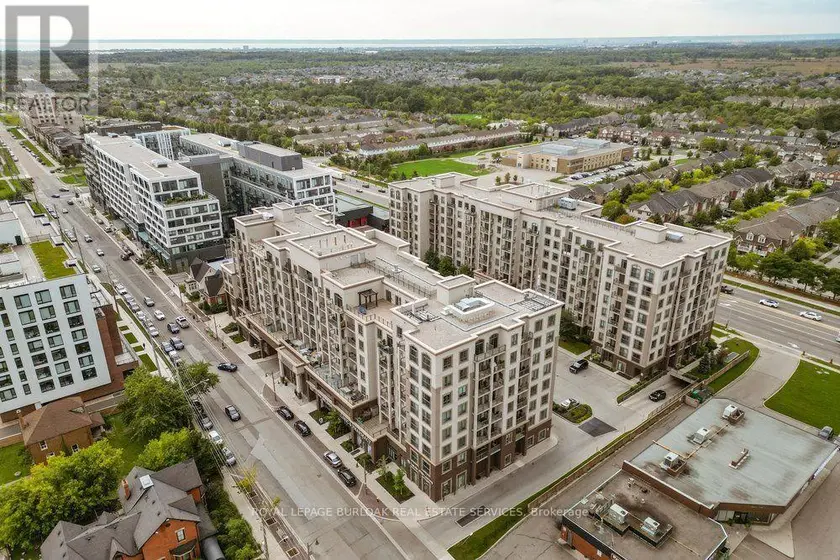 Apartment at 701 - 2486 OLD BRONTE ROAD, Oakville
