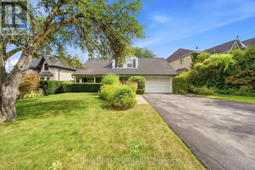 Detached at 15 HARTFIELD COURT, Toronto