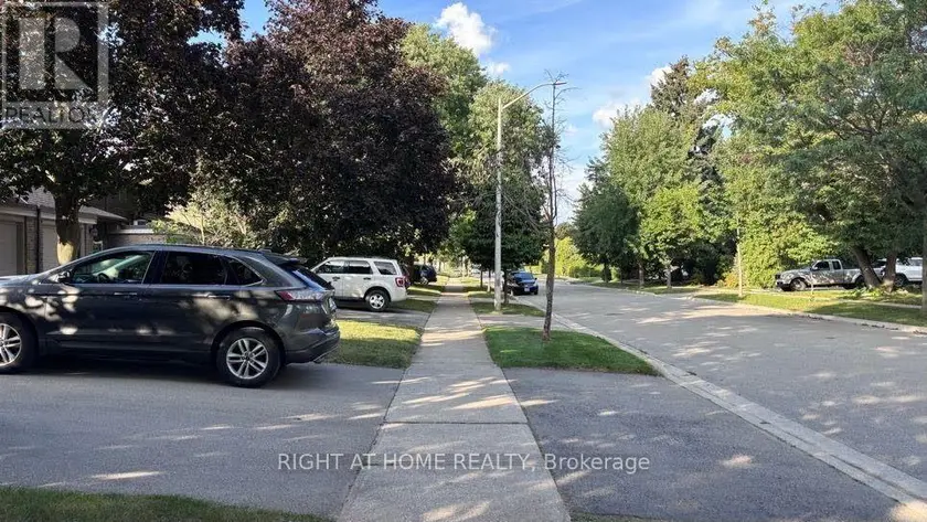 Townhouse at 584 FORESTWOOD CRESCENT, Burlington