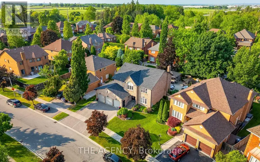 Detached at 7 STONEGATE DRIVE, Brampton