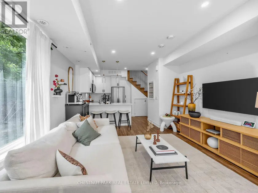 Townhouse at 5 - 3488 WIDDICOMBE WAY, Mississauga