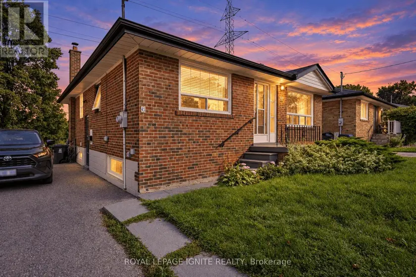 Detached at 45 REDWATER DRIVE, Toronto