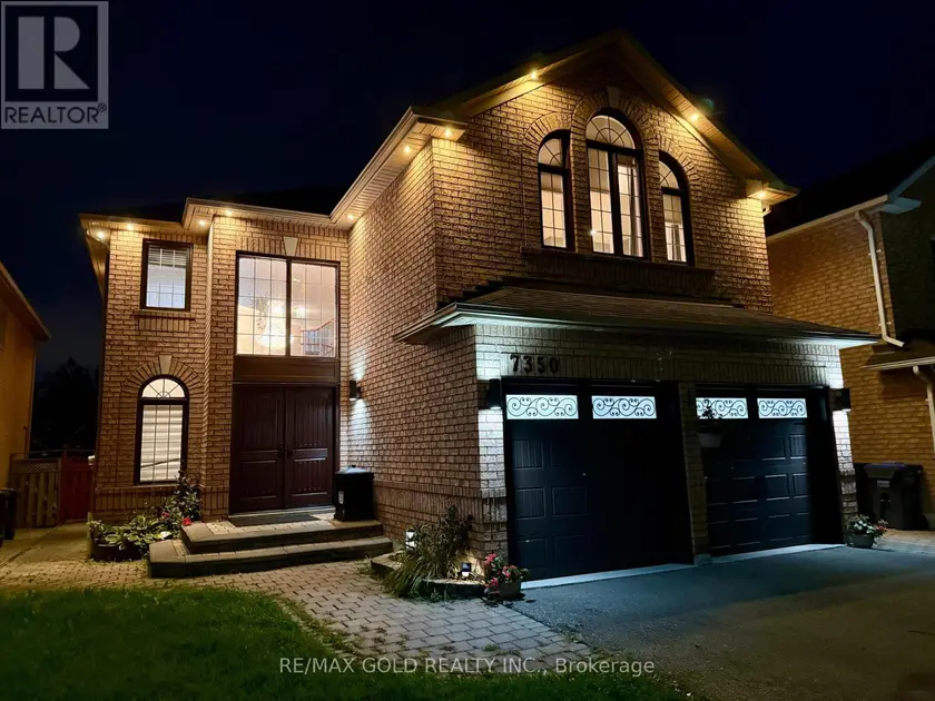 Detached at 7350 BLACK WALNUT TRAIL, Mississauga