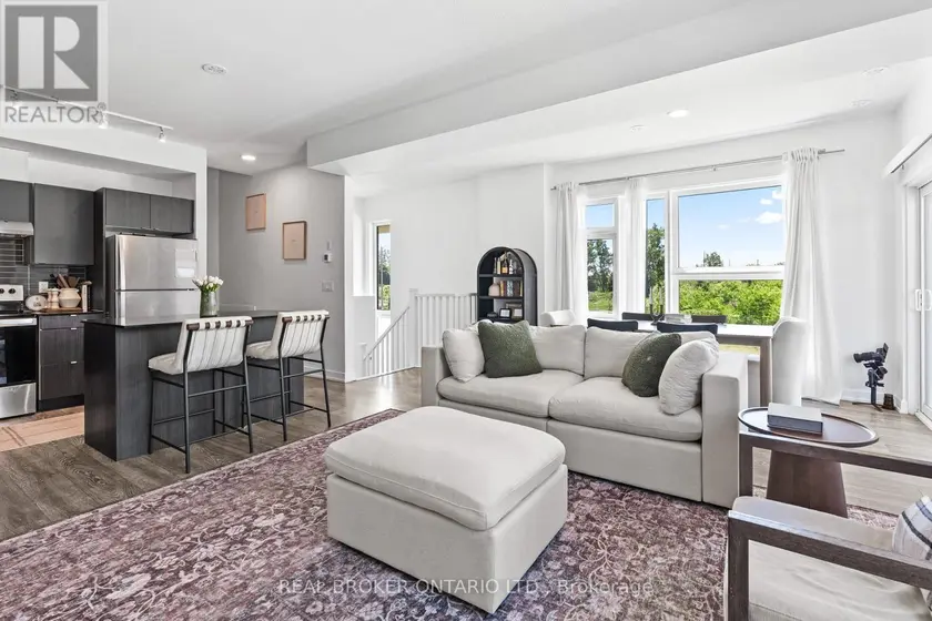 Townhouse at 1 - 1121 COOKE BOULEVARD, Burlington